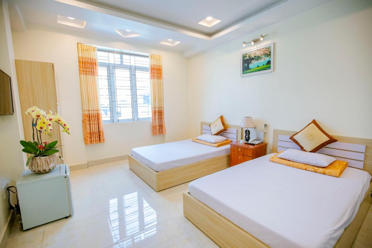 Quynh Trang Hotel Thuy Nguyen Екстериор снимка
